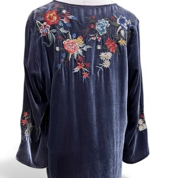 Johnny Was Pina heavily embroidered flutter sleeve velvet blouse NWT